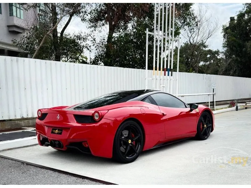 2011 Ferrari 458 Italia Coupe
