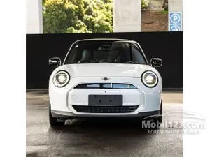 2024 MINI Cooper Cooper SE Hatchback