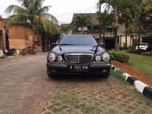 2002 Mercedes-Benz E240 2.6 W210 Sedan