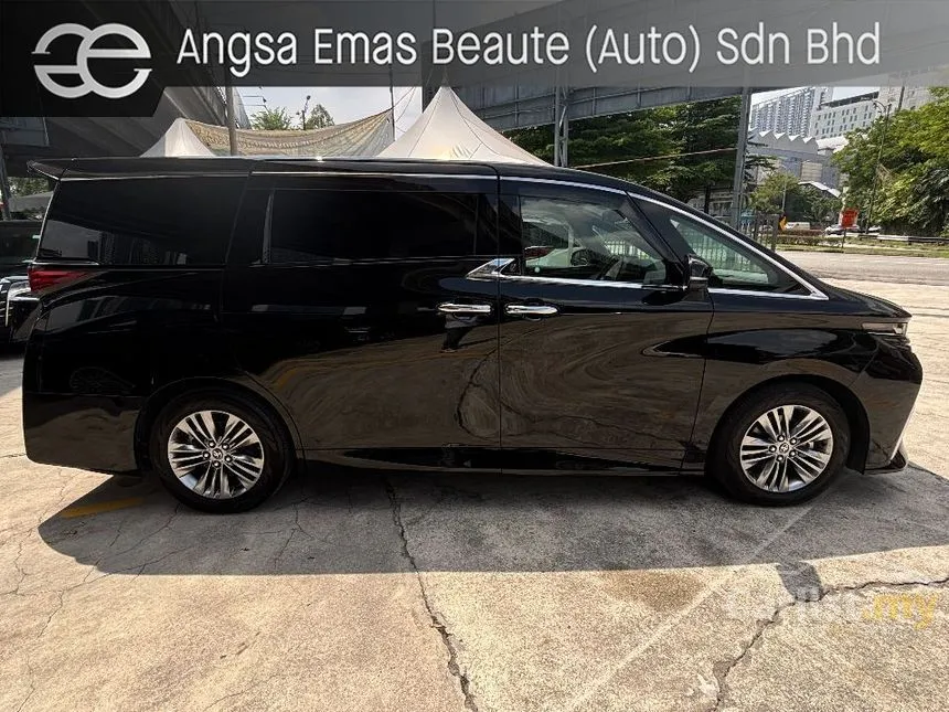 2024 Toyota Alphard Z 7-Seater MPV