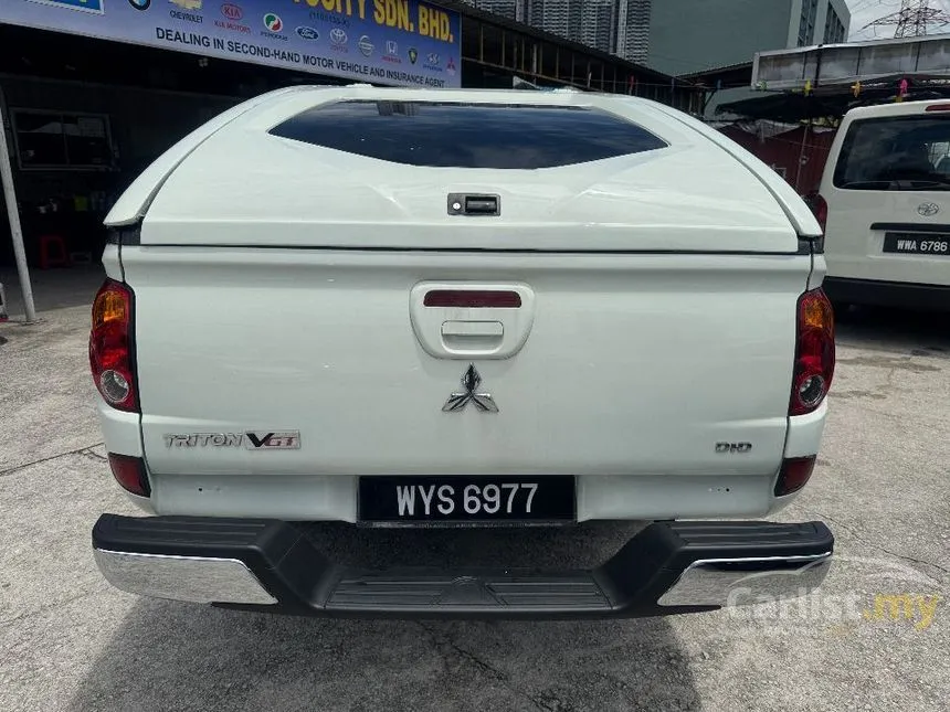 2013 Mitsubishi Triton VGT Dual Cab 4X4 Pickup