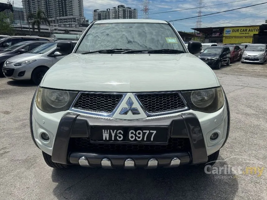 2013 Mitsubishi Triton VGT Dual Cab 4X4 Pickup