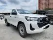 Used Toyota Hilux 2.4 Pickup Truck New Facelift
