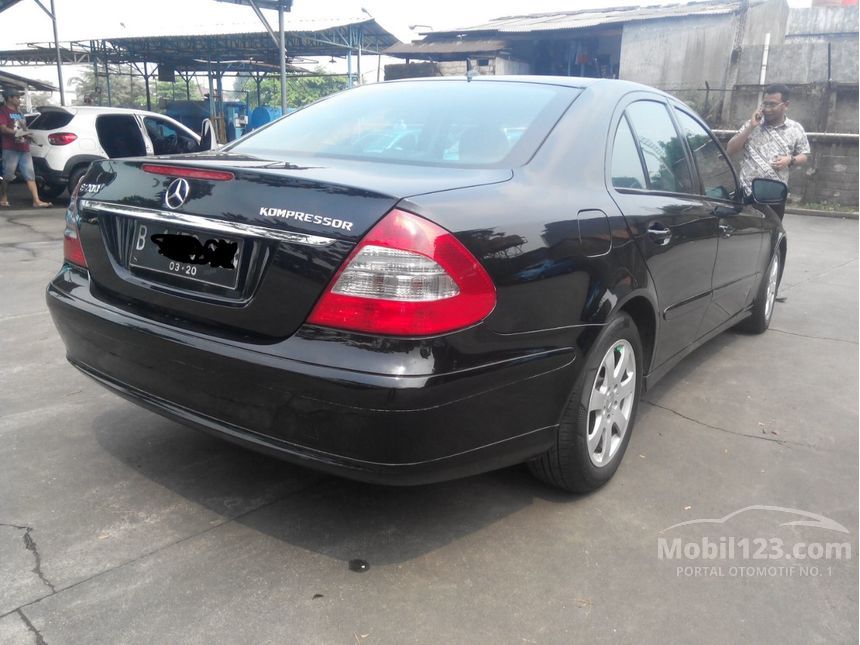 Jual Mobil  Mercedes  Benz E200K 2009 W211 1 8 di Jawa Barat 