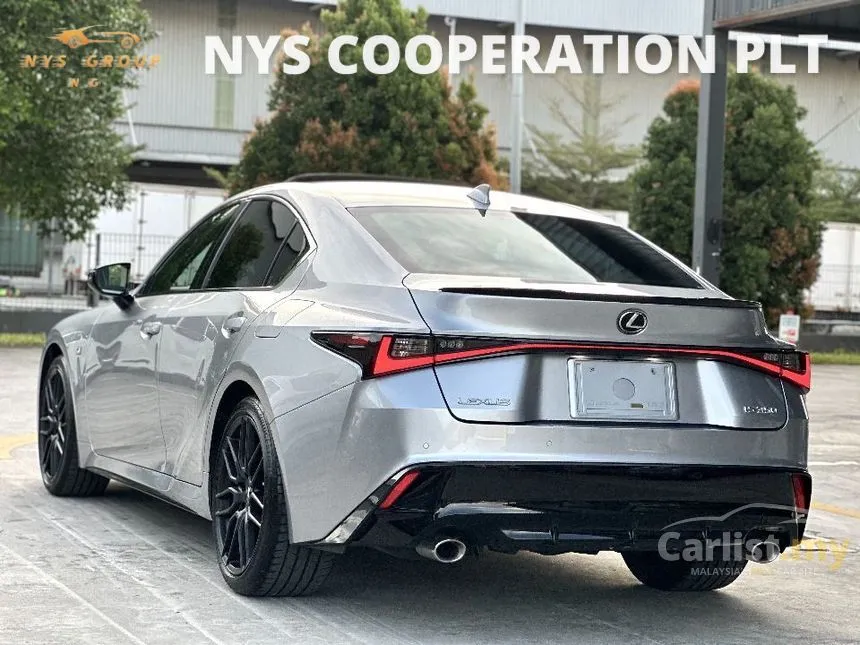 2021 Lexus IS 350 Sedan