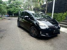 Honda Jazz 1.5 RS AT 2013 Km rendah sangat terawat siap pakai !!