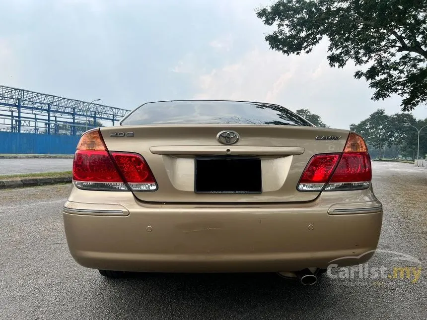 2004 Toyota Camry E Sedan