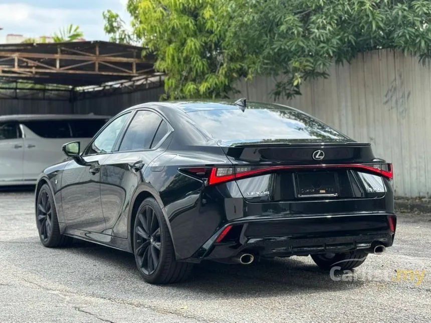 2022 Lexus IS 300 F Sport Sedan