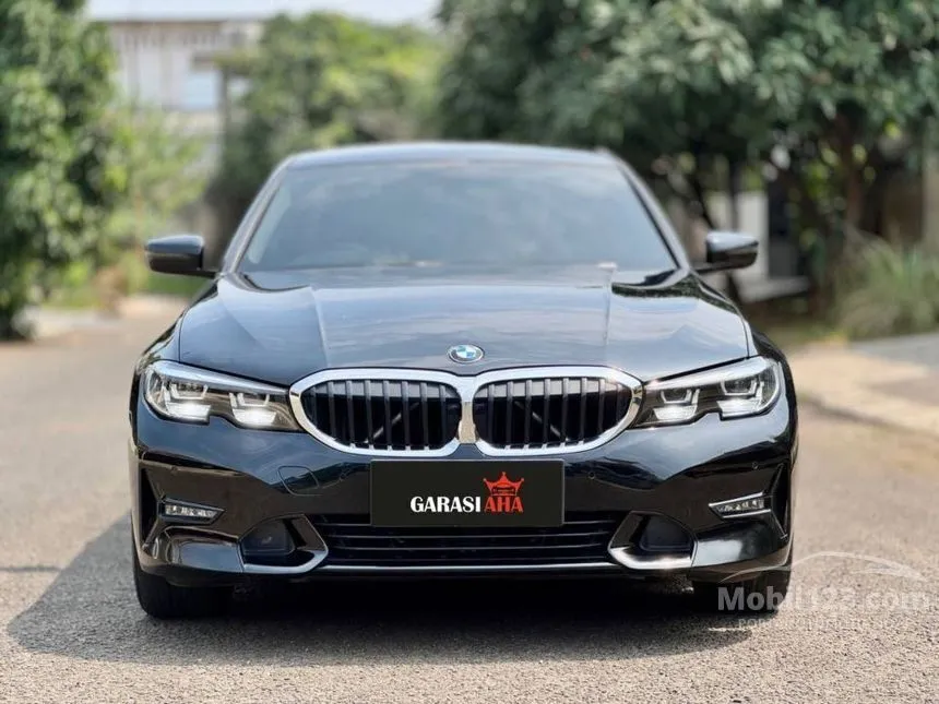 2021 BMW 320i Dynamic Sedan
