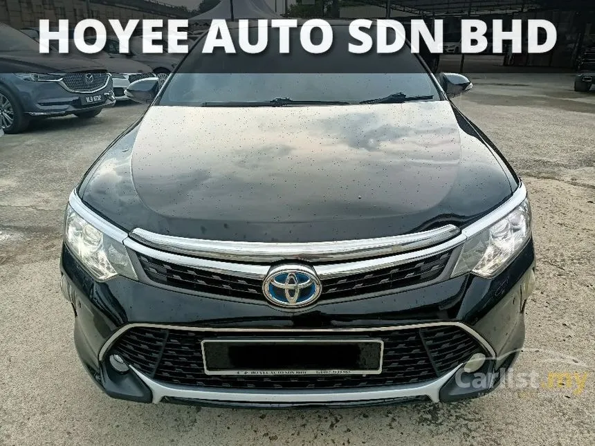 2016 Toyota Camry Hybrid Sedan