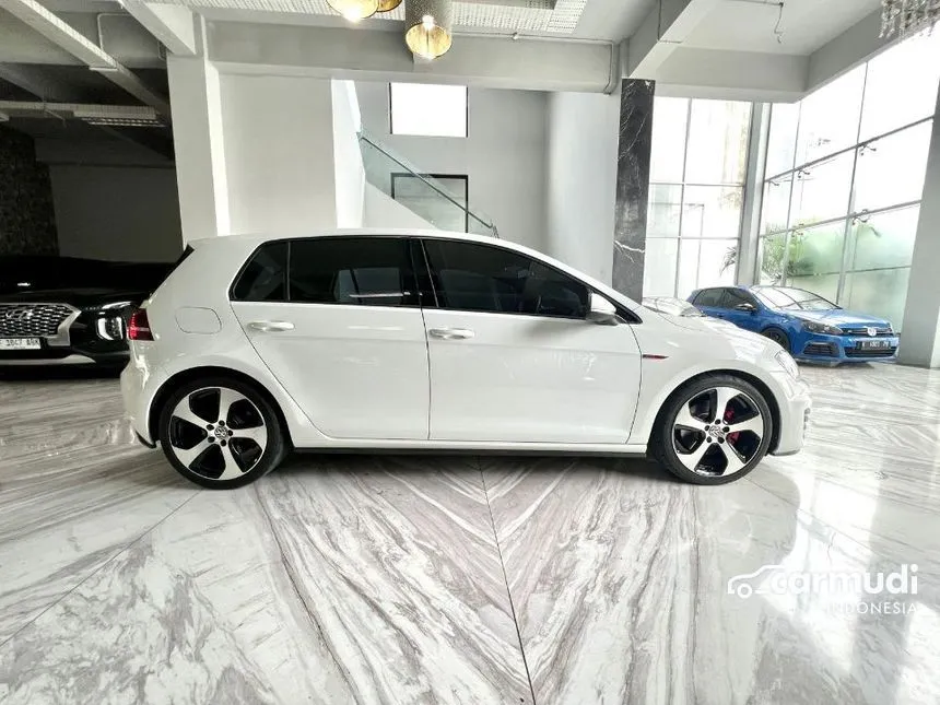 2014 Volkswagen Golf GTI Hatchback