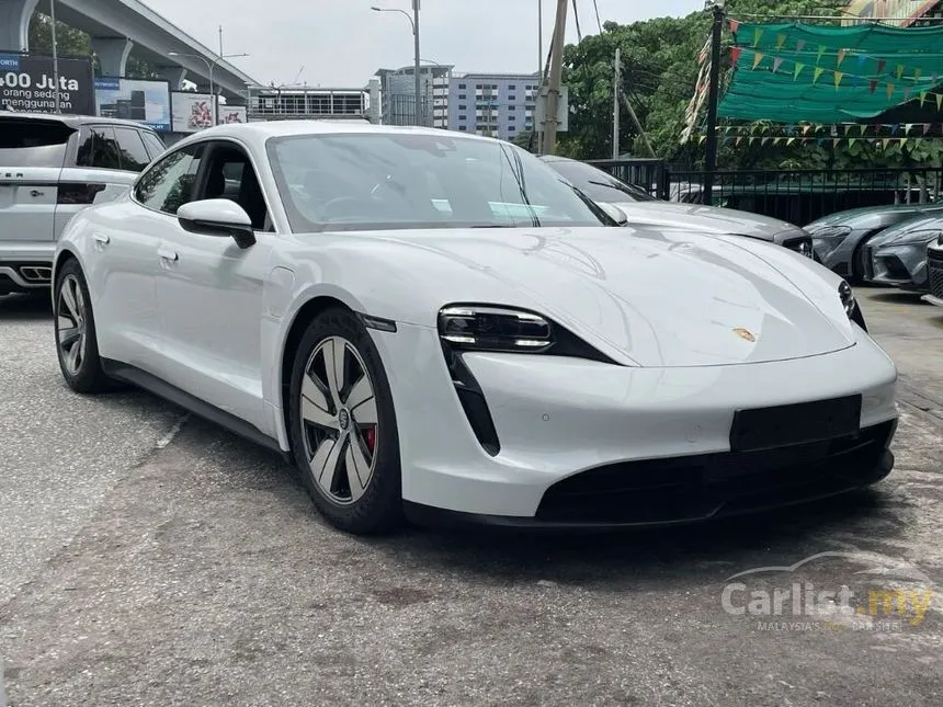 2020 Porsche Taycan 4S Sedan