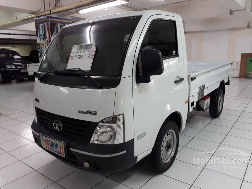 Jual Mobil Tata Super Ace 2014 DLS 1.4 di Jawa Timur 