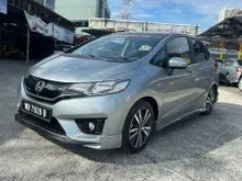 Service Record,Mileage 100K,1xLady Owner,MUGEN Bodykit,2xKeyless,Push Start,Android Player,F&R Camera,Ori Condition-2015 Honda Jazz 1.5 V Hatchback