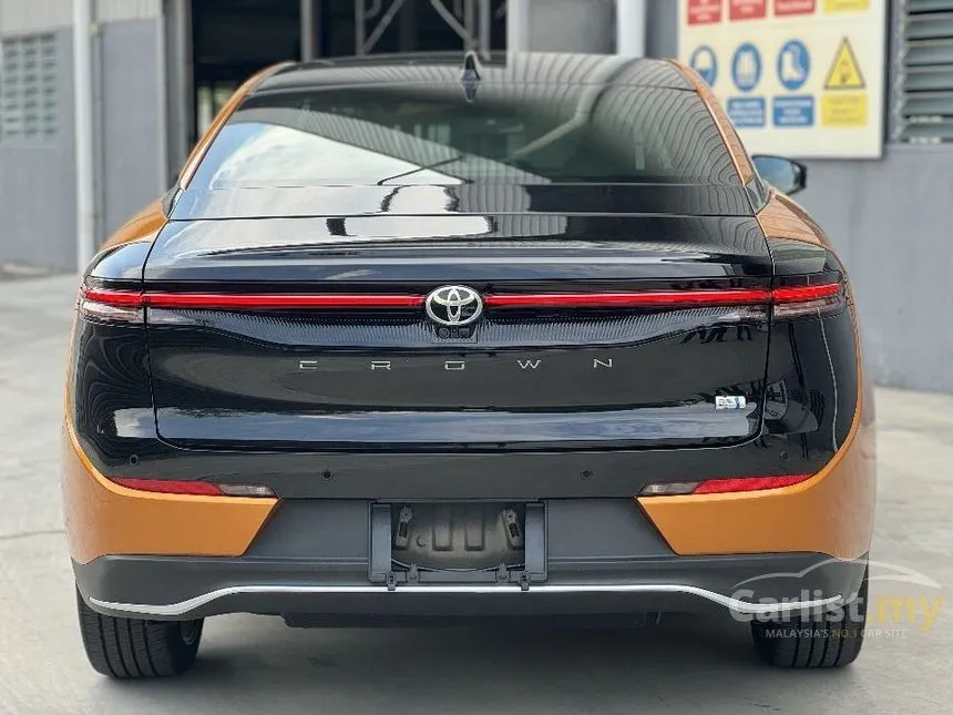 2021 Toyota Crown RS Advance Sedan
