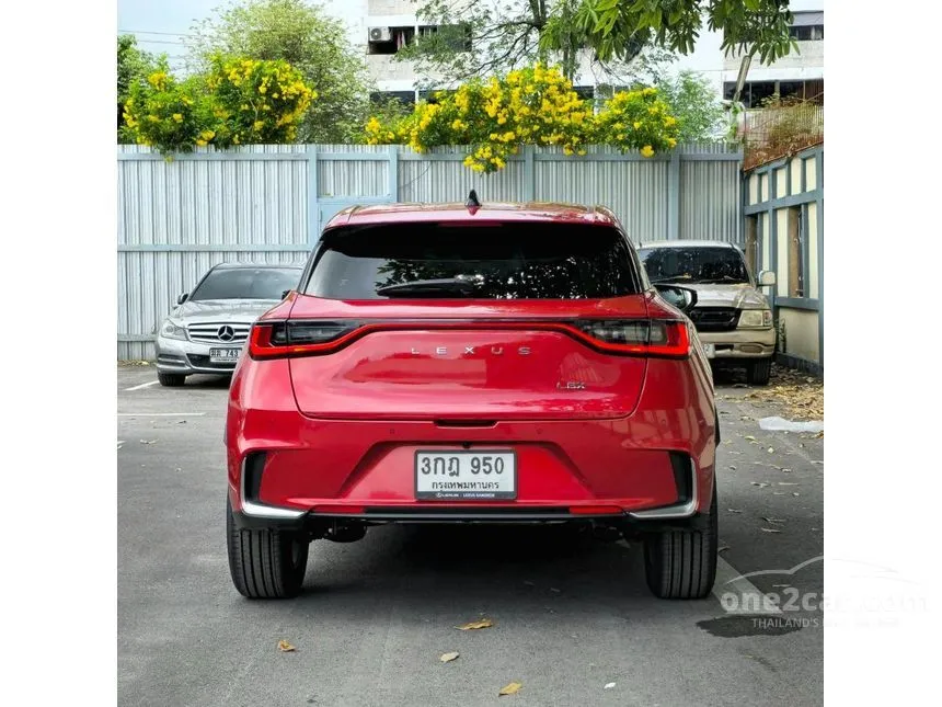 2025 Lexus LBX Luxury SUV