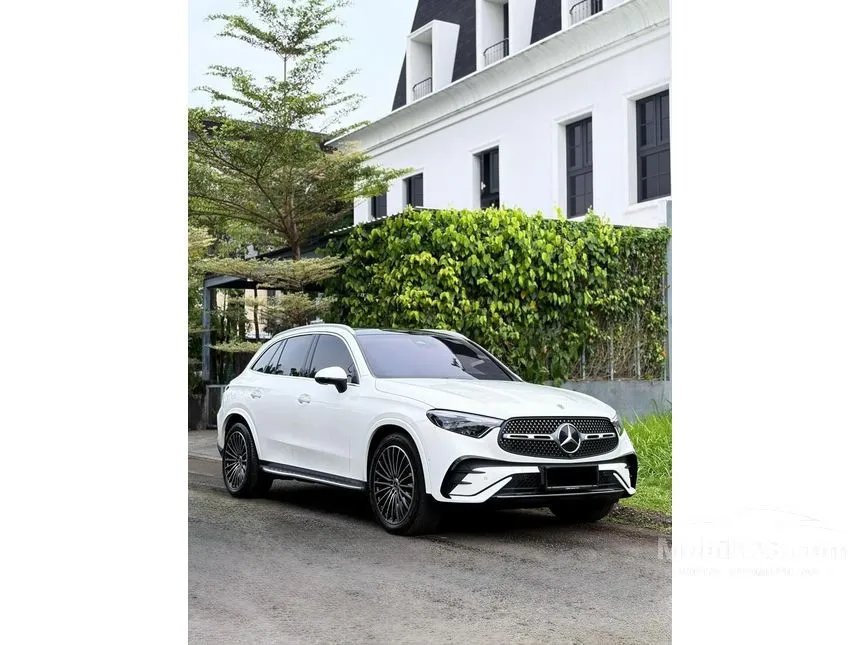 2024 Mercedes-Benz GLC300 AMG Line 4MATIC SUV