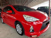 2012 Toyota Prius C 1.5 Hybrid Hatchback ORIGINAL MILEAGE 100+KM & TIPTOP CONDITION # PROMOTION PRICE!!!!!