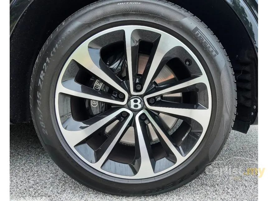 2024 Bentley Bentayga Azure EWB SUV