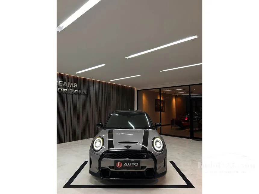 2021 MINI Cooper S 5 Door Hatchback