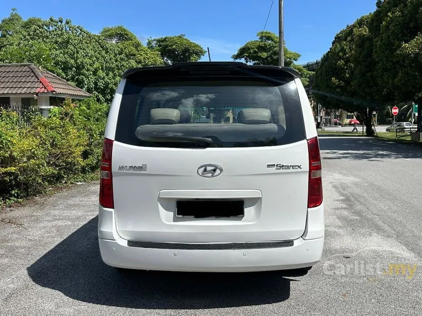 2018 Hyundai Grand Starex Executive MPV