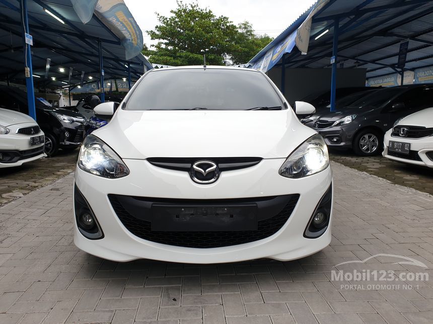 Jual Mobil Mazda 2 13 R 1 5 Di Jawa Tengah Manual Hatchback Putih Rp 1 000 000 Mobil123 Com