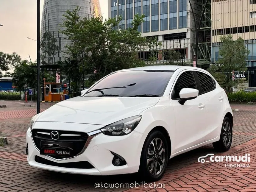 2015 Mazda 2 R Hatchback