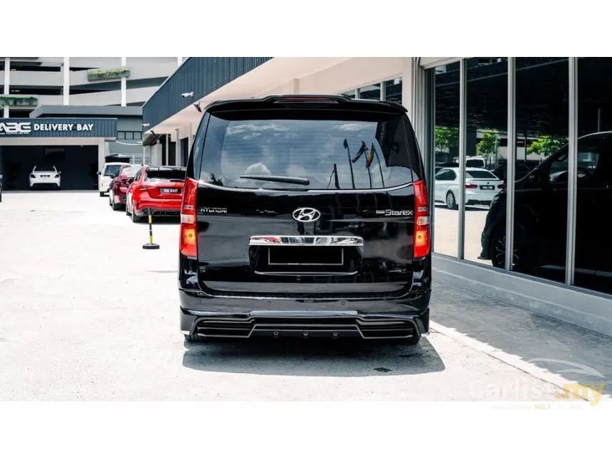 2022 Hyundai Grand Starex Executive Plus MPV