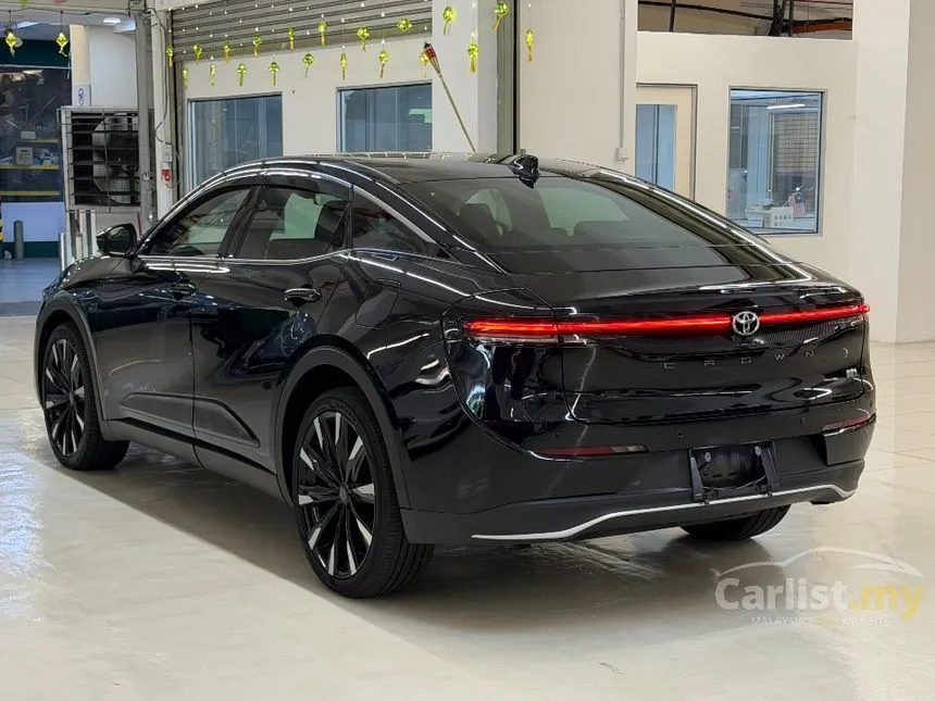 2023 Toyota Crown RS Advance Sedan