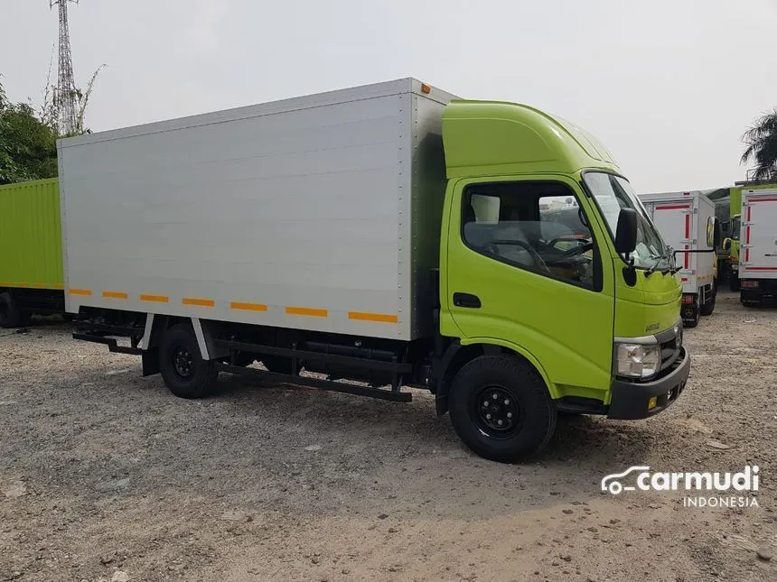 hino dutro 2022 110 sdl 4 0 in jawa barat manual trucks green for rp 270 000 000 8693092 carmudi co id