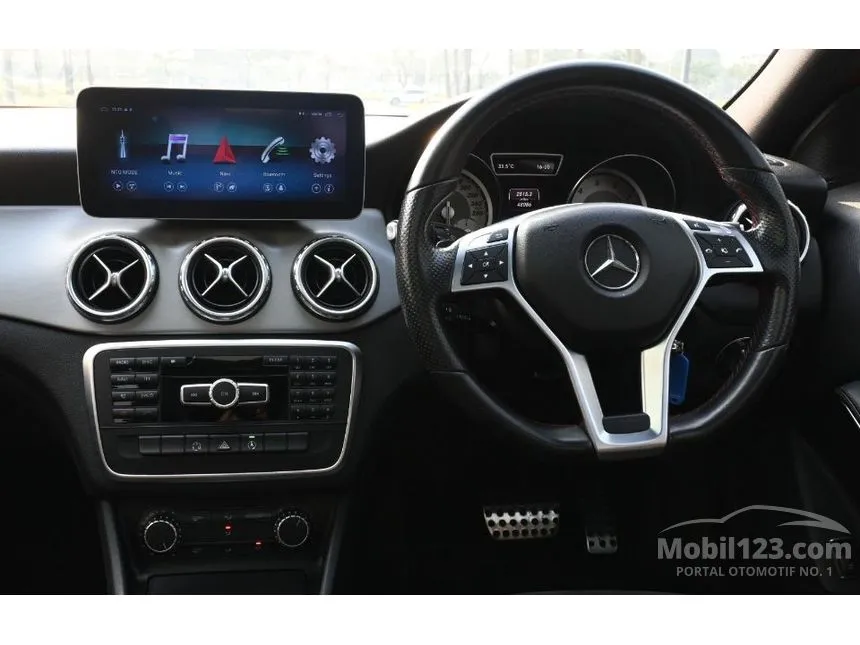 2015 Mercedes-Benz GLA200 AMG SUV