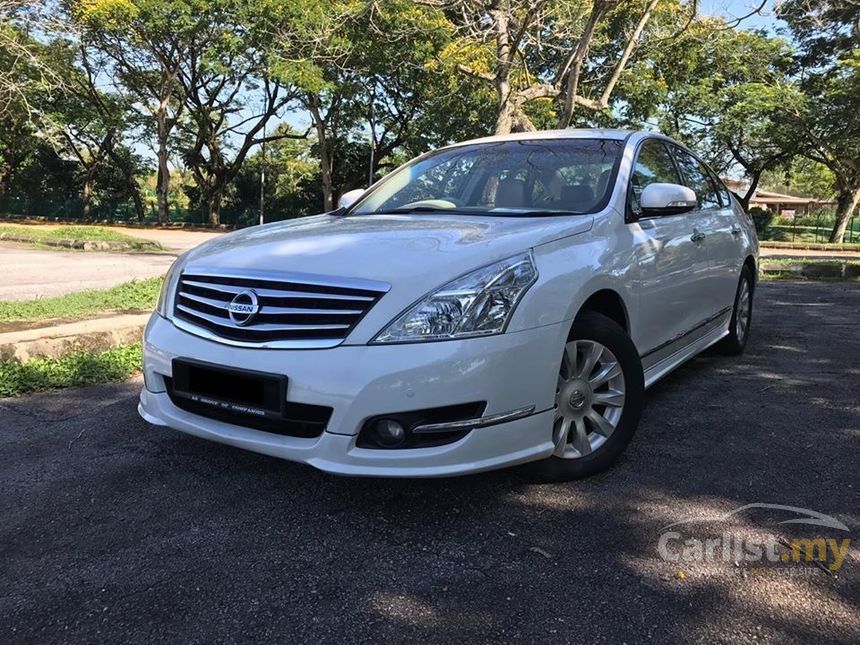 Nissan teana 2011 года