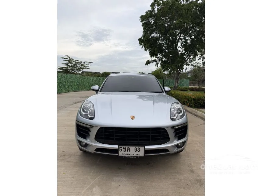 2016 Porsche MACAN SUV