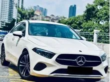 YEAR MADE 2023 MERCEDES-BENZ A200 1.3 PROGRESSIVE LINE SEDAN ORIGINAL LOW MILEAGE FULL SERVICE RECORD C&C KEYLEE ENTRYREVERSE CAMERA ORI LEATHER SEAT
