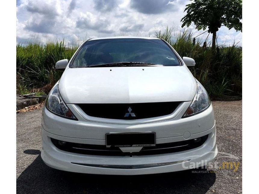 Used 2010 Mitsubishi Grandis 2.4 (A) New Facelift Low Mileage - Carlist.my