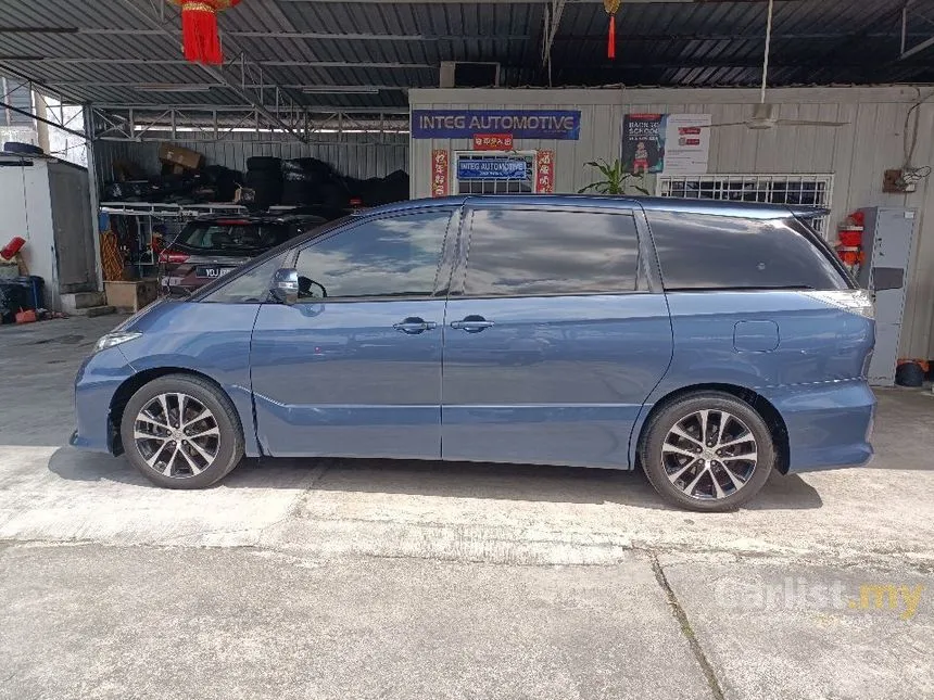 2013 Toyota Estima Aeras MPV
