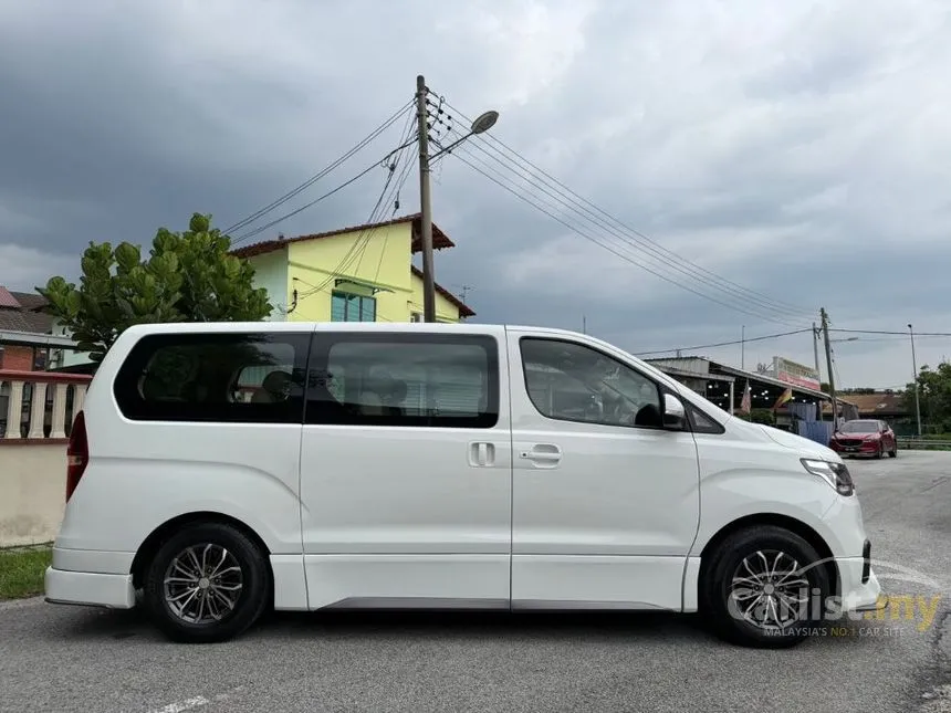 2019 Hyundai Grand Starex Royale Premium MPV