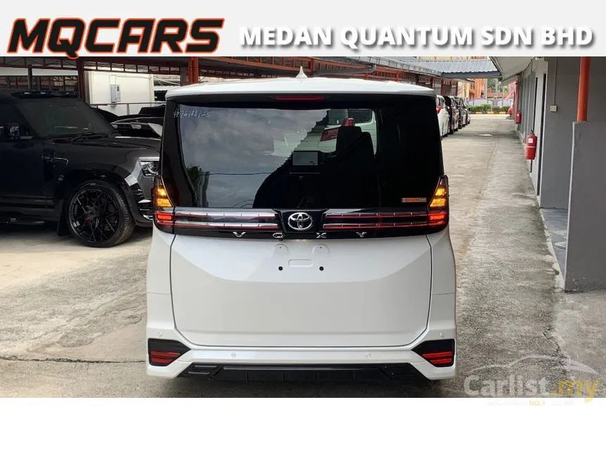 2023 Toyota Voxy S-Z MPV