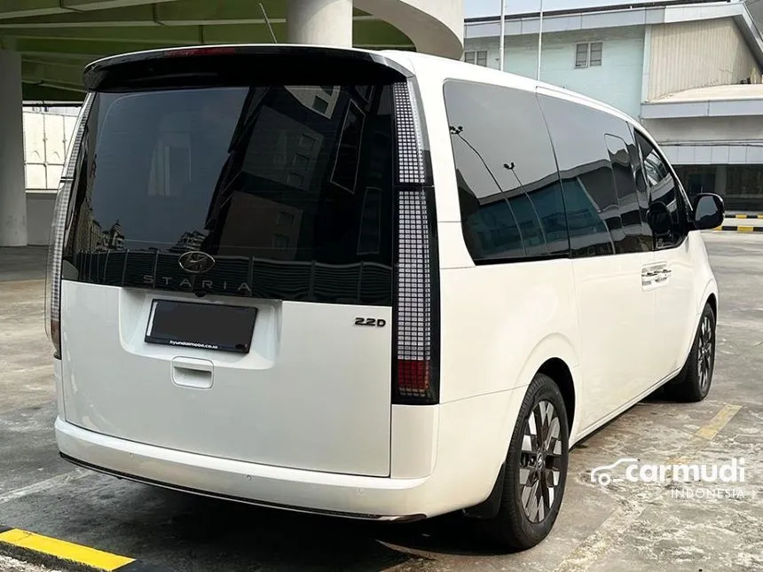 2022 Hyundai Staria Signature 7 MPV