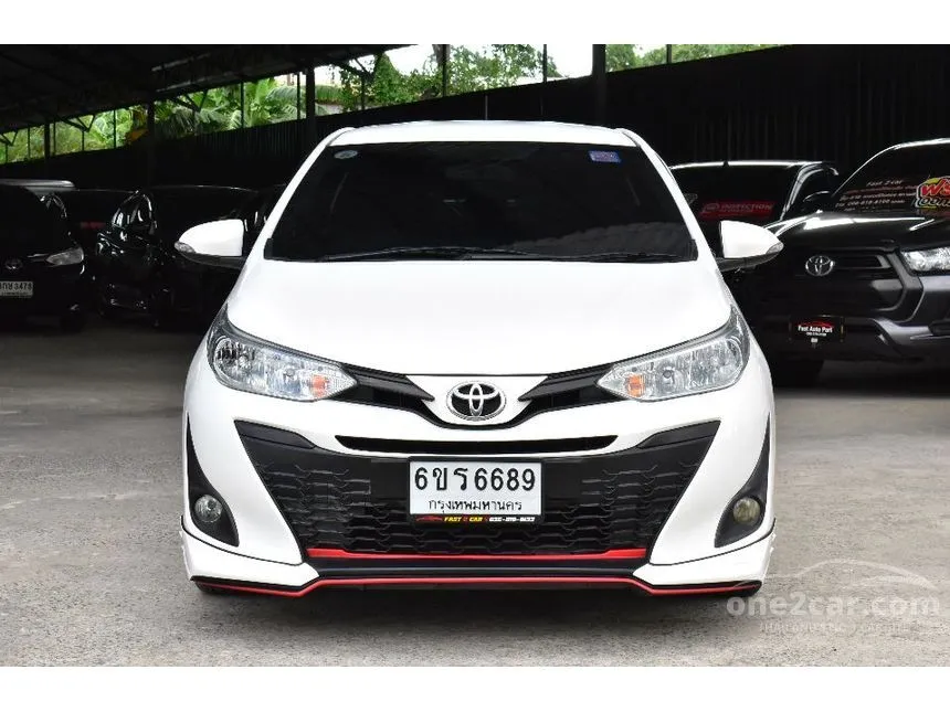 2018 Toyota YARIS E Hatchback