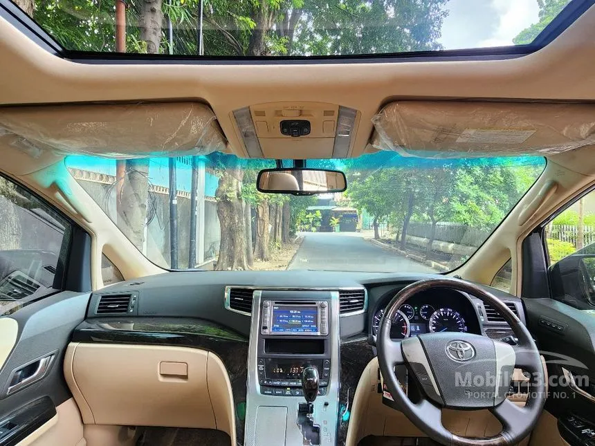 2014 Toyota Alphard V MPV
