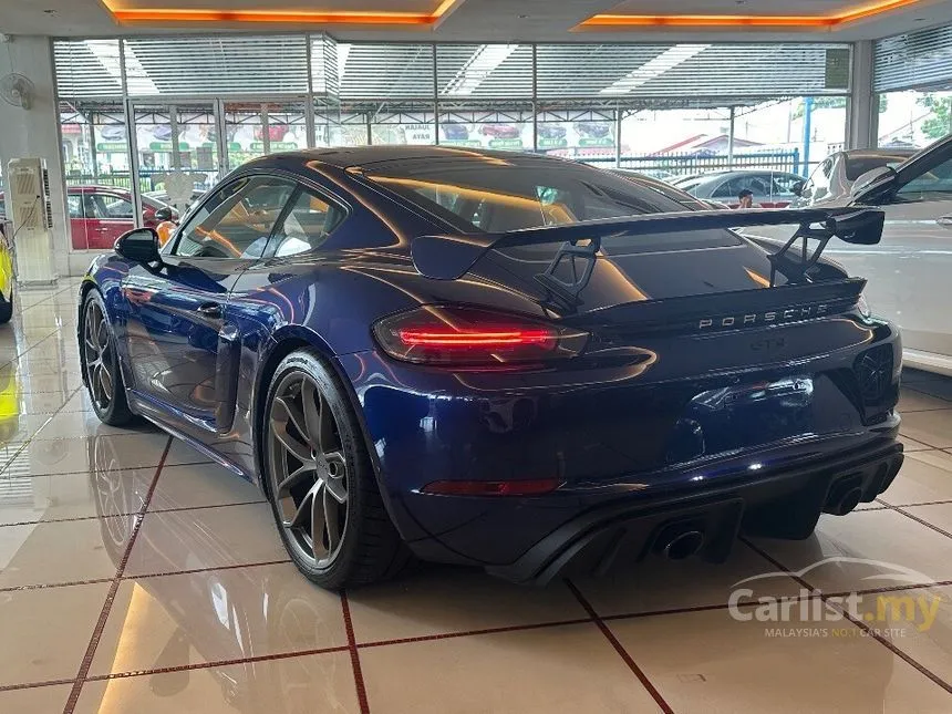 2022 Porsche 718 Cayman GT4 Coupe