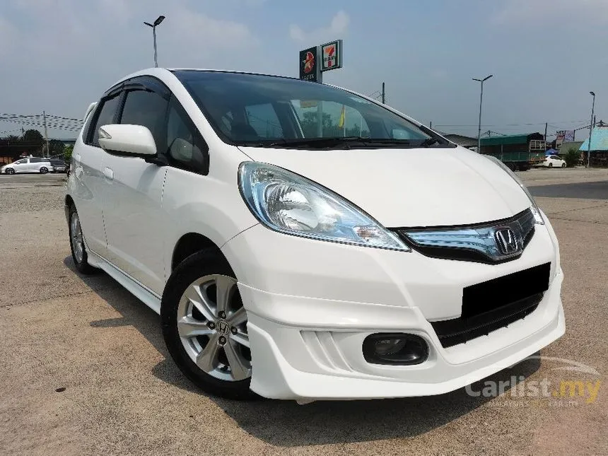 Used 2014 HONDA JAZZ 1.3 (A) HYBRID FACELIFT LOW MILEAGE - Carlist.my