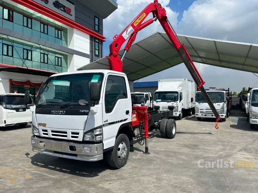 2018 Isuzu NPR75 Lorry