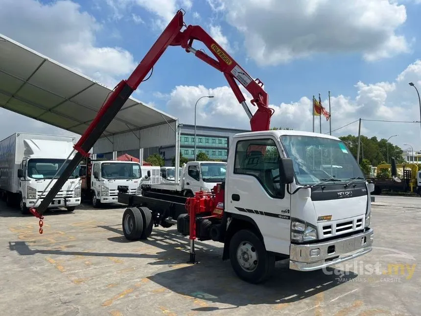 2018 Isuzu NPR75 Lorry