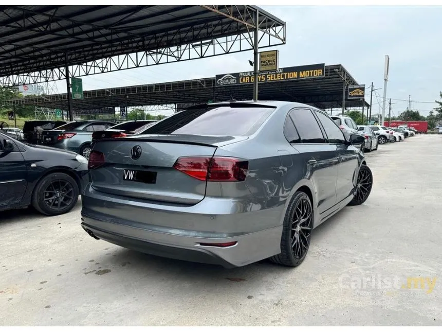 2017 Volkswagen Jetta TSI Highline Sedan
