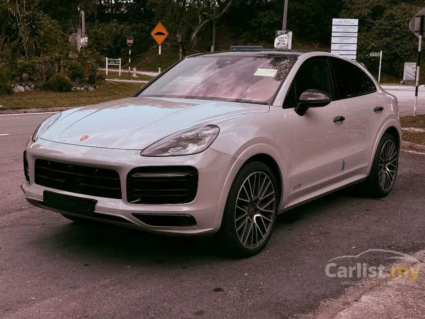 2022 Porsche Cayenne GTS Coupe
