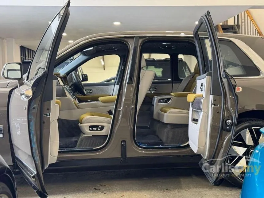 2023 Rolls-Royce Cullinan Black Badge SUV