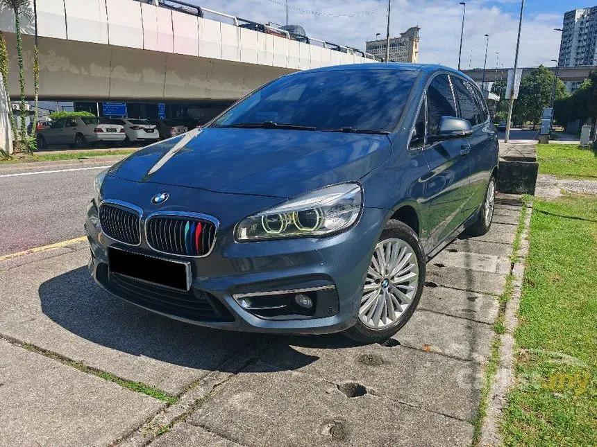2015 BMW 220i Gran Tourer MPV