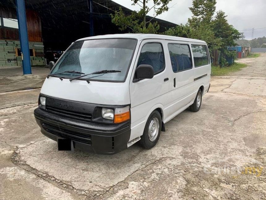 Van Toyota Lama